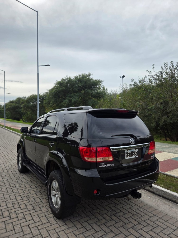 Toyota SW4 Srv 4x4 AT — foto 8